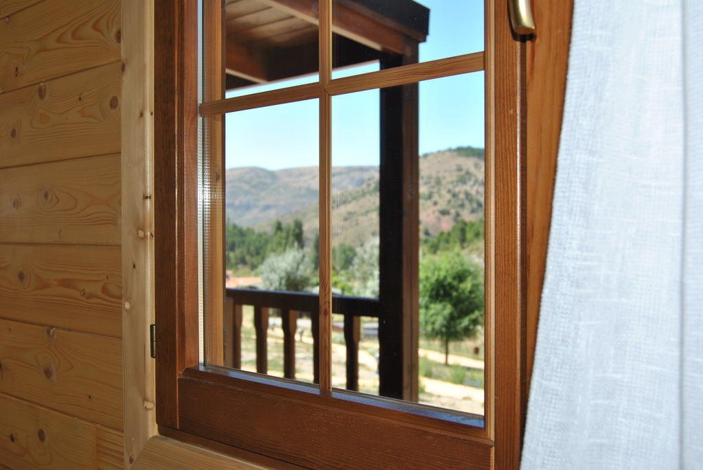 Cabañas de Javalambre Camarena de la Sierra Habitación foto